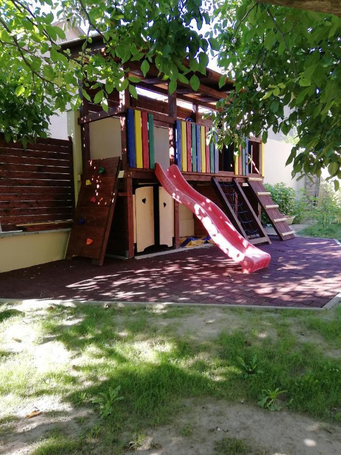 Zoe Apartman Siófok Exteriör bild