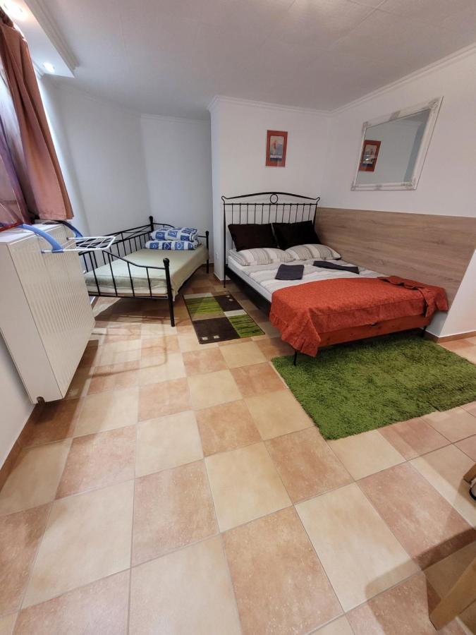 Zoe Apartman Siófok Exteriör bild