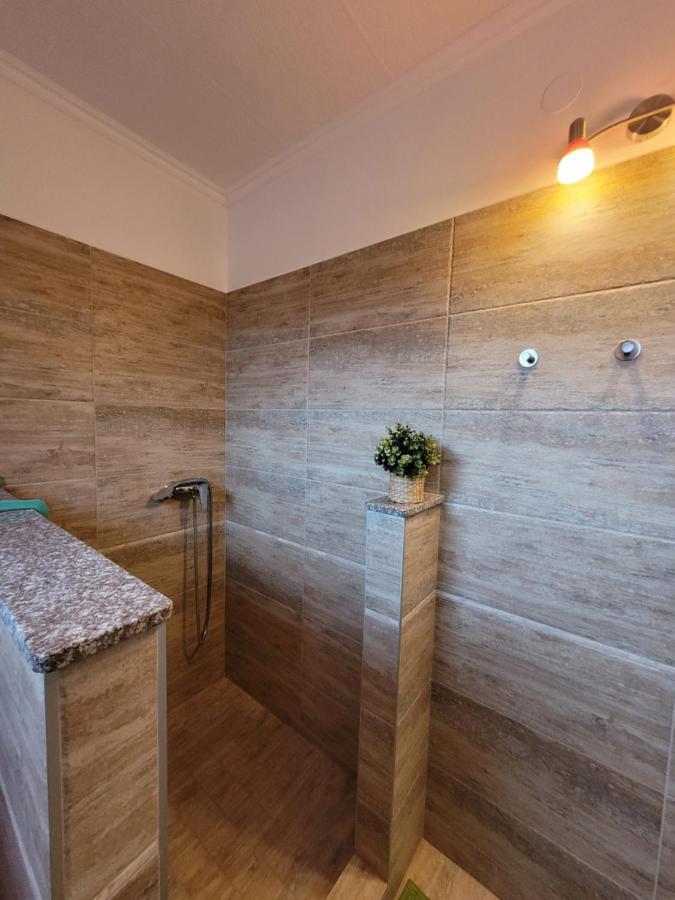 Zoe Apartman Siófok Exteriör bild