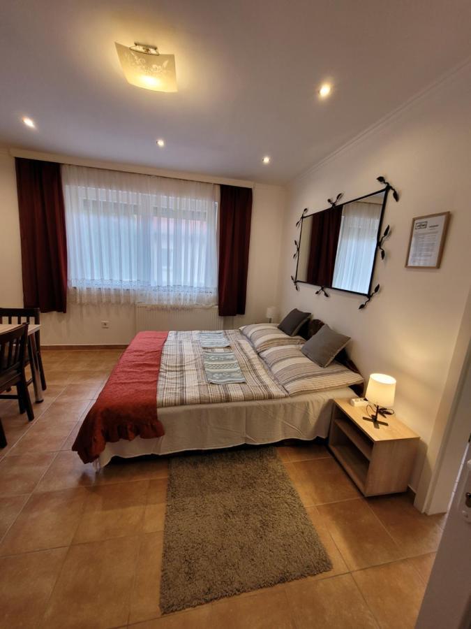 Zoe Apartman Siófok Exteriör bild