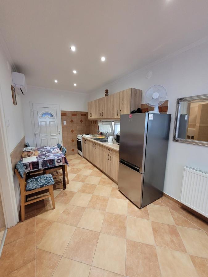 Zoe Apartman Siófok Exteriör bild