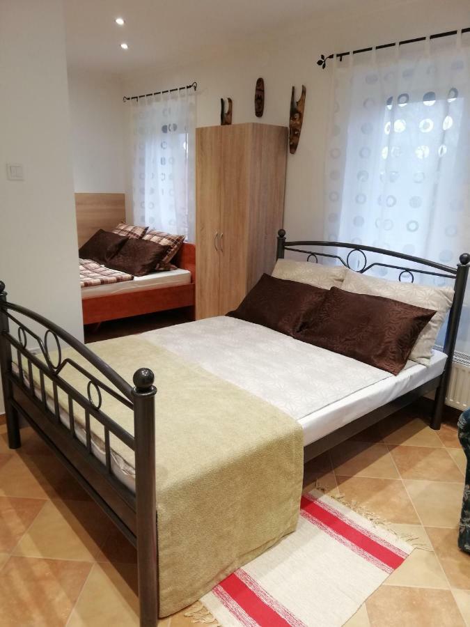 Zoe Apartman Siófok Exteriör bild